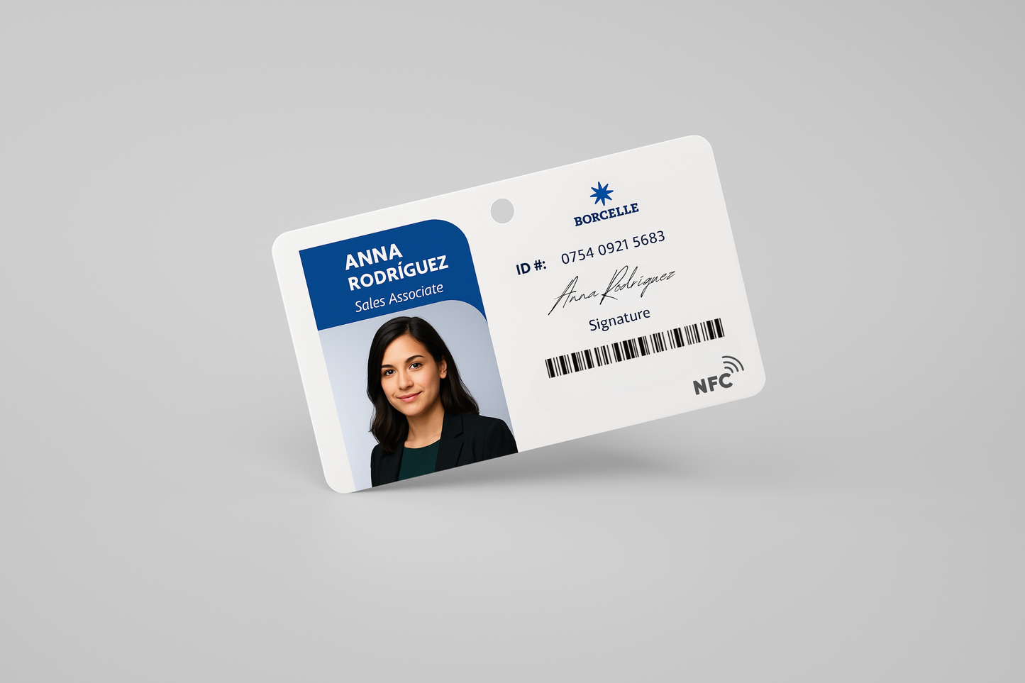Darbinieka kartes ar iebūvētu NFC fotoattēls