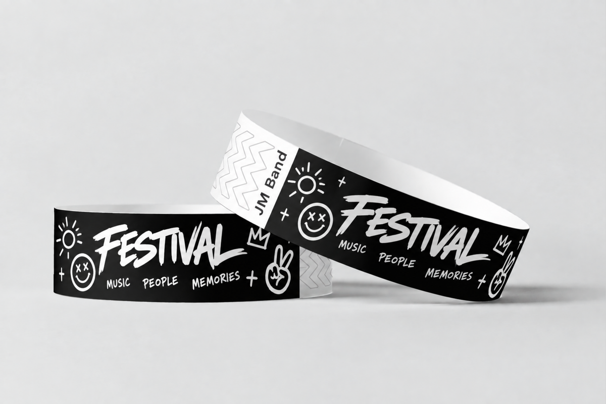 Divas melnas papīra aproces ar baltu festivāla apdruku