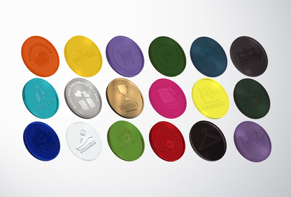 JM Band® reljefo plastmasas žetonu fotoattēls. Iegādājieties 23,30 mm žetonus šeit.