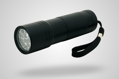 JM Band® UV lukturīša fotoattēls. Piederumus var iegādāties šeit sadaļā Access Supplies.
